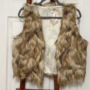 Faux fur vest NWT